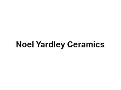 Noel Yardley Ceramics has pottery teachers in Toronto.